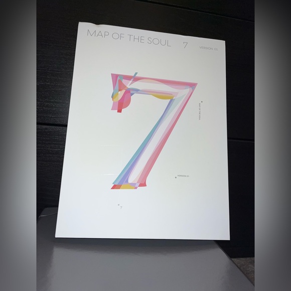 BTS - Map of Soul - Picture 1 of 2